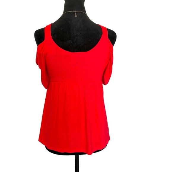 NWT NY & C Woman’s Small Red Off The Shoulder Ruffled Tank Top With Cute Accents - Picture 4 of 7